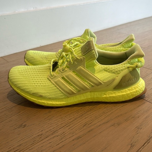 Ivy Park | Adidas Ultra Boost OG Hi Res Yellow - Picture 1 of 8